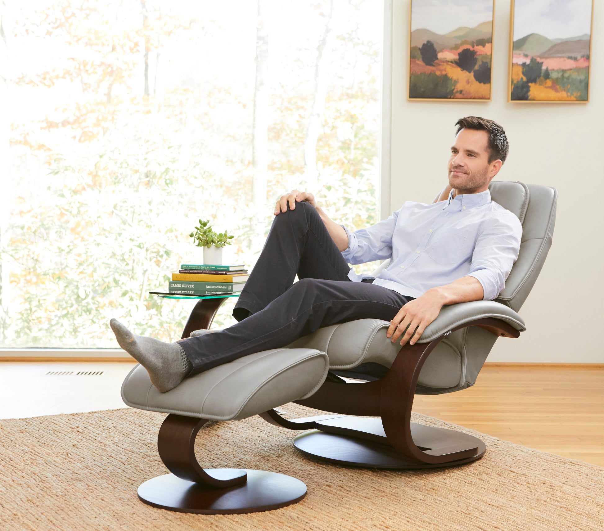 Fjords-Admiral-recliner-C-base-AL-Cement color